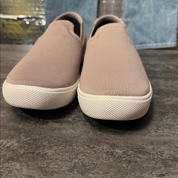 Vessi Men's Slip-On Loafers - Taupe . Size W8 - Picture 4 of 8